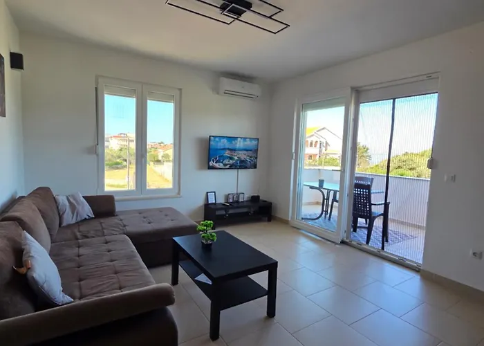 M & M, Schoene Nur 200m Vom Apartment Zaton (Zadar)