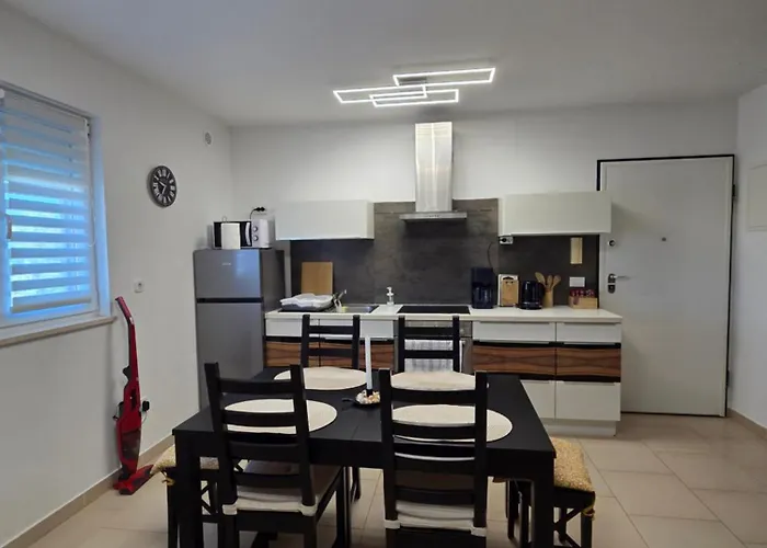 M & M, Schoene Nur 200m Vom Apartment