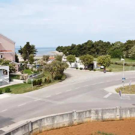 M & M, Schoene Nur 200m Vom * Zaton (Zadar)